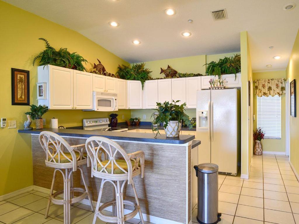 Gulf Retreat 2: Magnificent Water Views, Steps To Beach, None Cleaner, None Nicer!