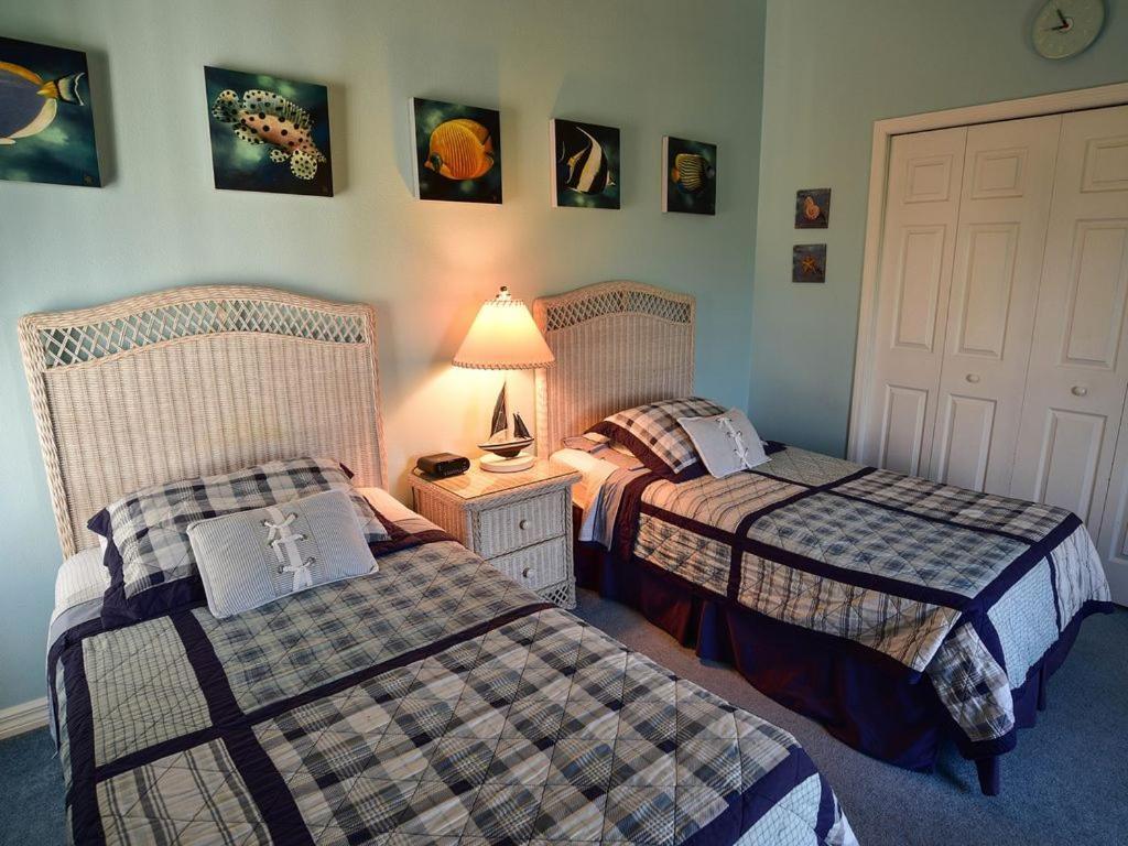 Apartment Gulf Retreat 2: Magnificent Water Views, Steps To Beach, None Cleaner, None Nicer! Clearwater Beach